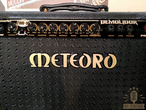 Amplificador Meteoro FWG50 Demolidor