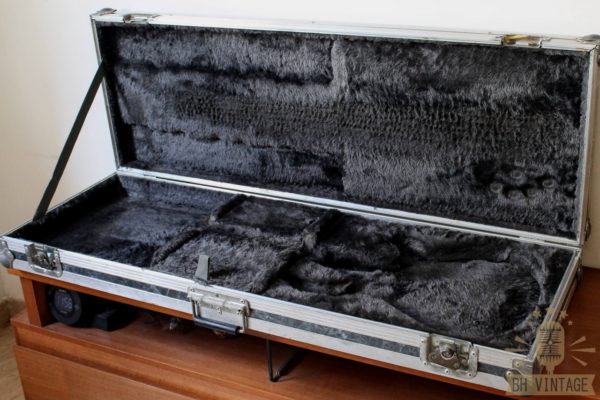 Hard Case em madeira para Baixo