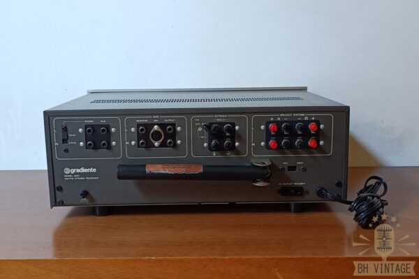 Receiver Gradiente Model 900