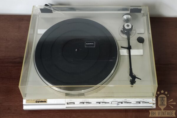 Toca disco Gradiente D-35