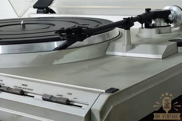 Toca disco Gradiente D-35